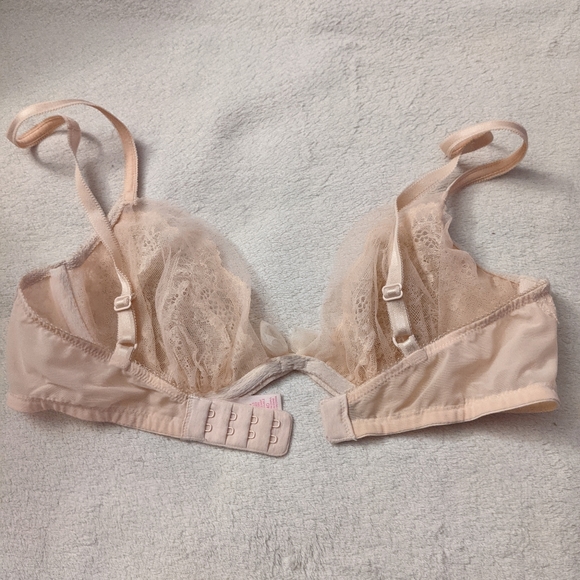 Victoria's Secret bra - Picture 3 of 4